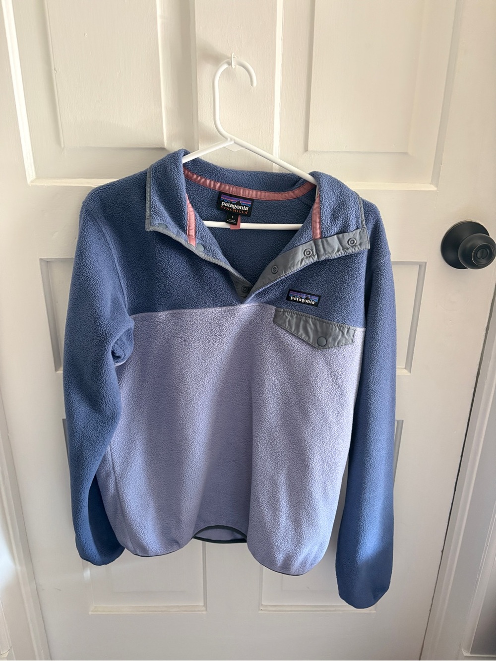 Patagonia Women's Two-Tone Blue Pullover Fleece